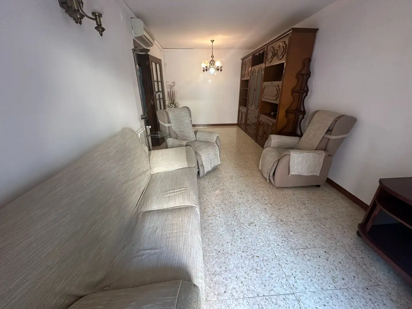 Sala d'estar de Pis en venda en Santa Coloma de Gramenet amb Aire condicionat, Calefacció i Balcó
