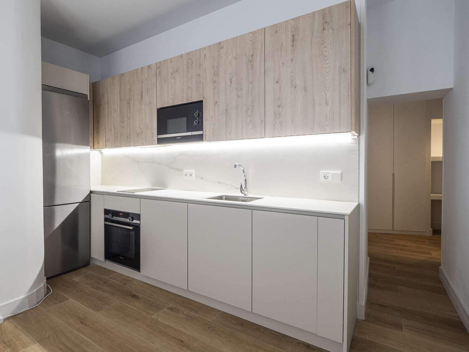 Cuina de Estudi per a compartir en  Madrid Capital amb Aire condicionat, Calefacció i Terrassa