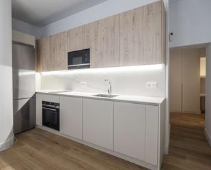 Cuina de Estudi per a compartir en  Madrid Capital amb Aire condicionat, Calefacció i Terrassa