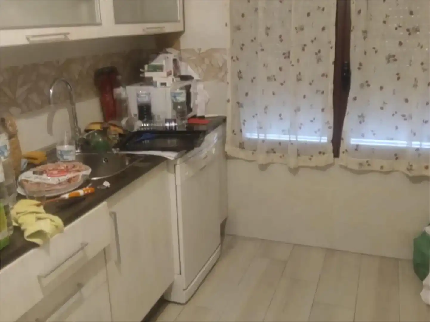 Cuina de Casa adosada en venda en Orgaz amb Aire condicionat
