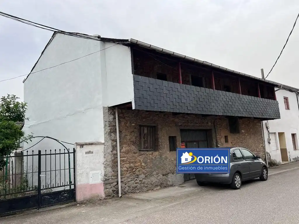 Casa en venda a Congosto