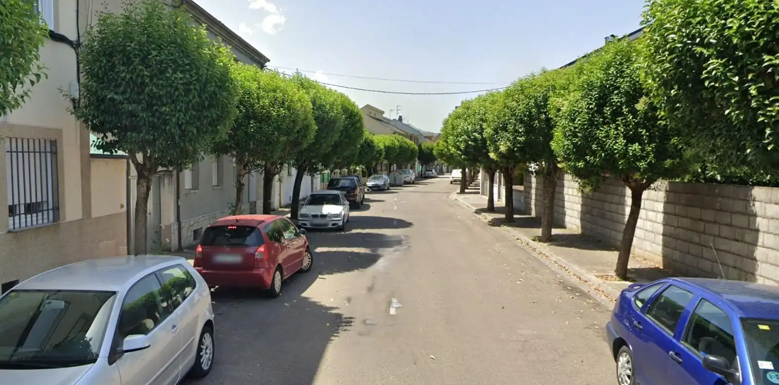 Außenansicht von Wohnung zum Verkauf in Ponferrada mit Heizung