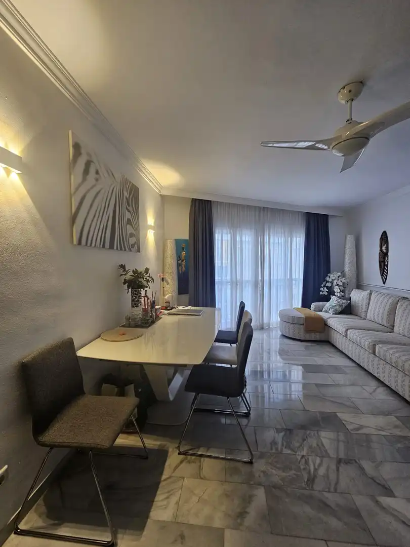 Menjador de Apartament en venda en Marbella amb Terrassa, Traster i Moblat