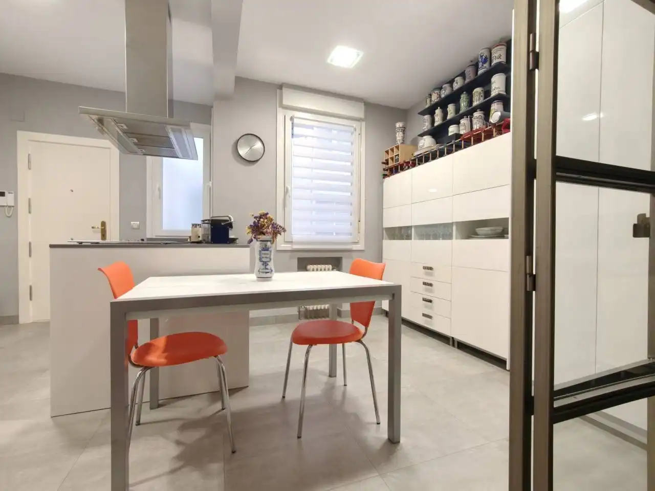 Cuina de Pis en venda en Bilbao  amb Calefacció, Terrassa i Traster