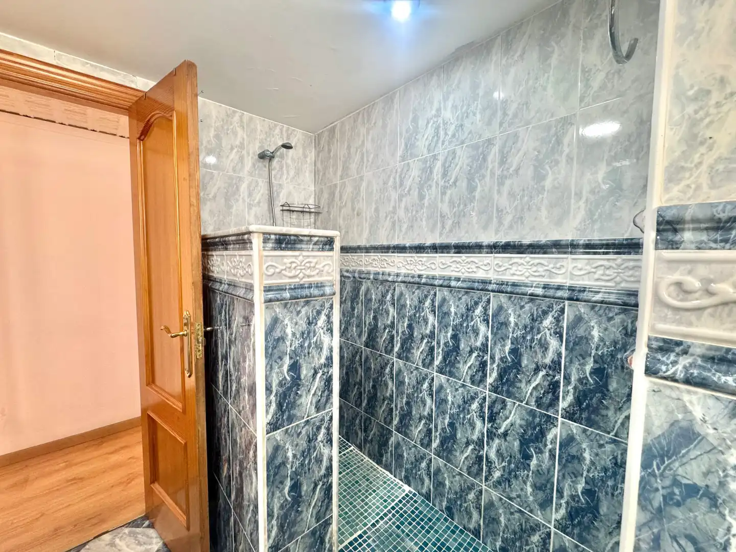 Baño de Piso en venta en Gandia con Balcón