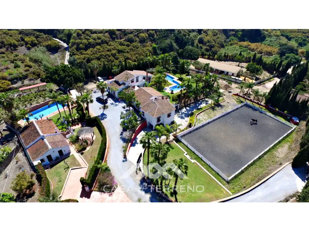 Casa amb piscina en venda a Diseminados 306  OS