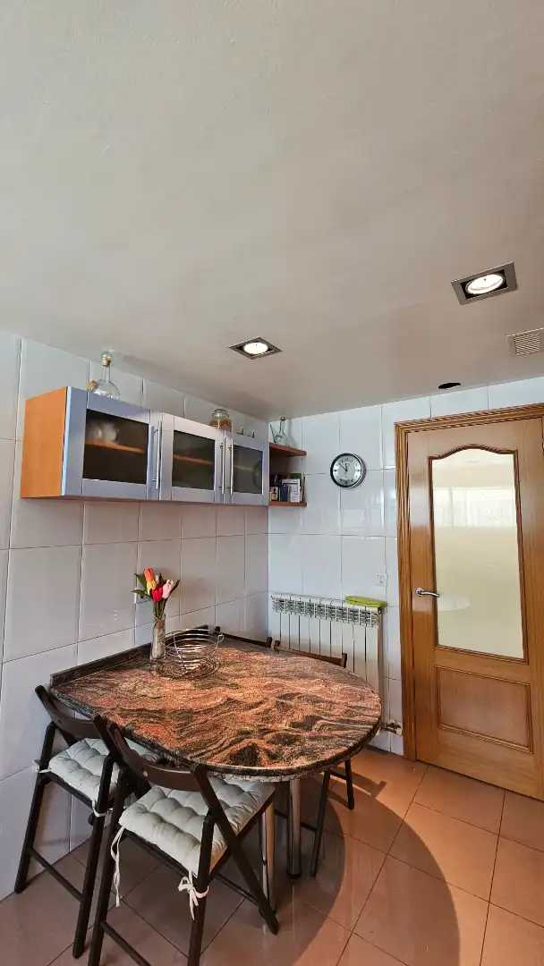 Cocina de Casa adosada en venta en Zaragoza con Aire acondicionado, Calefacción y Jardín privado