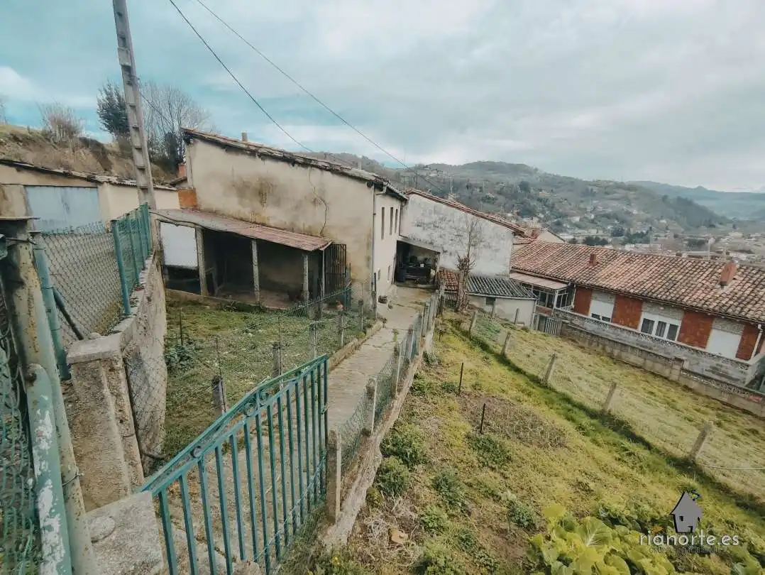 Casa o xalet en venda a Cuesta La Peña, Sama