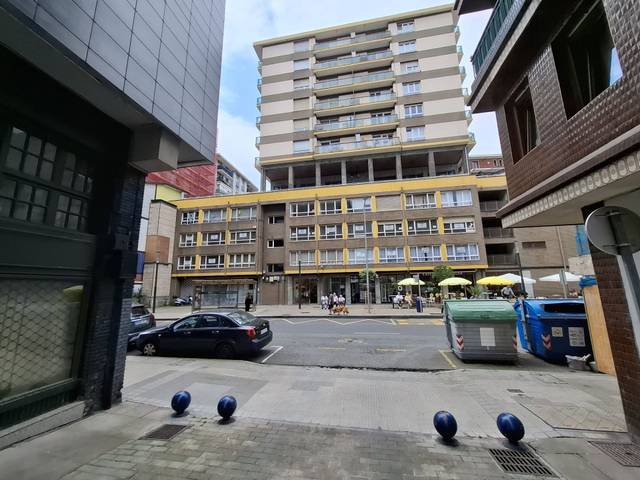 Oficina en Venta en Maria Diaz de Haro en Casco Viejo - Muelle