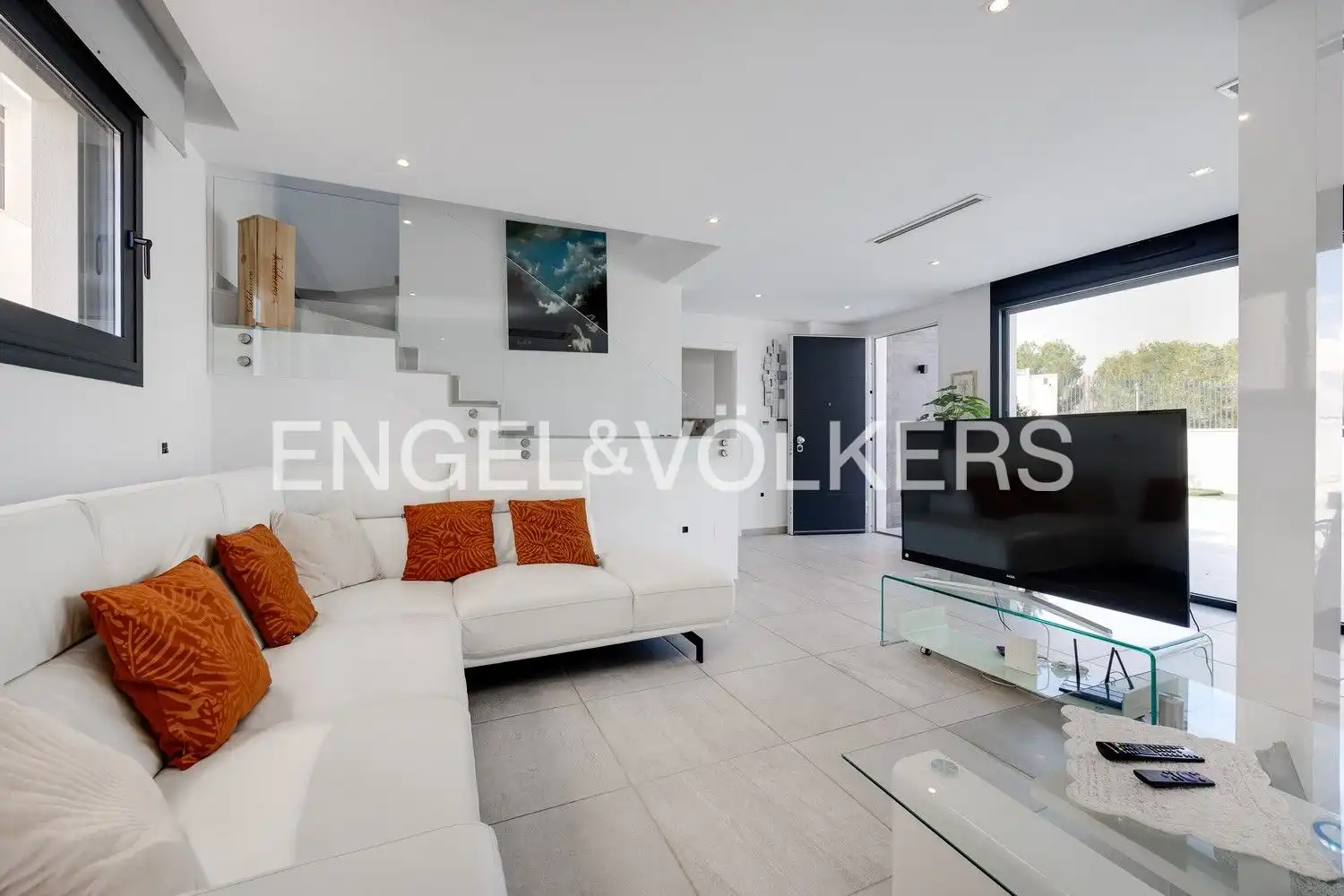 Casa amb terrassa en venda a San Miguel de Salinas, imagen 2