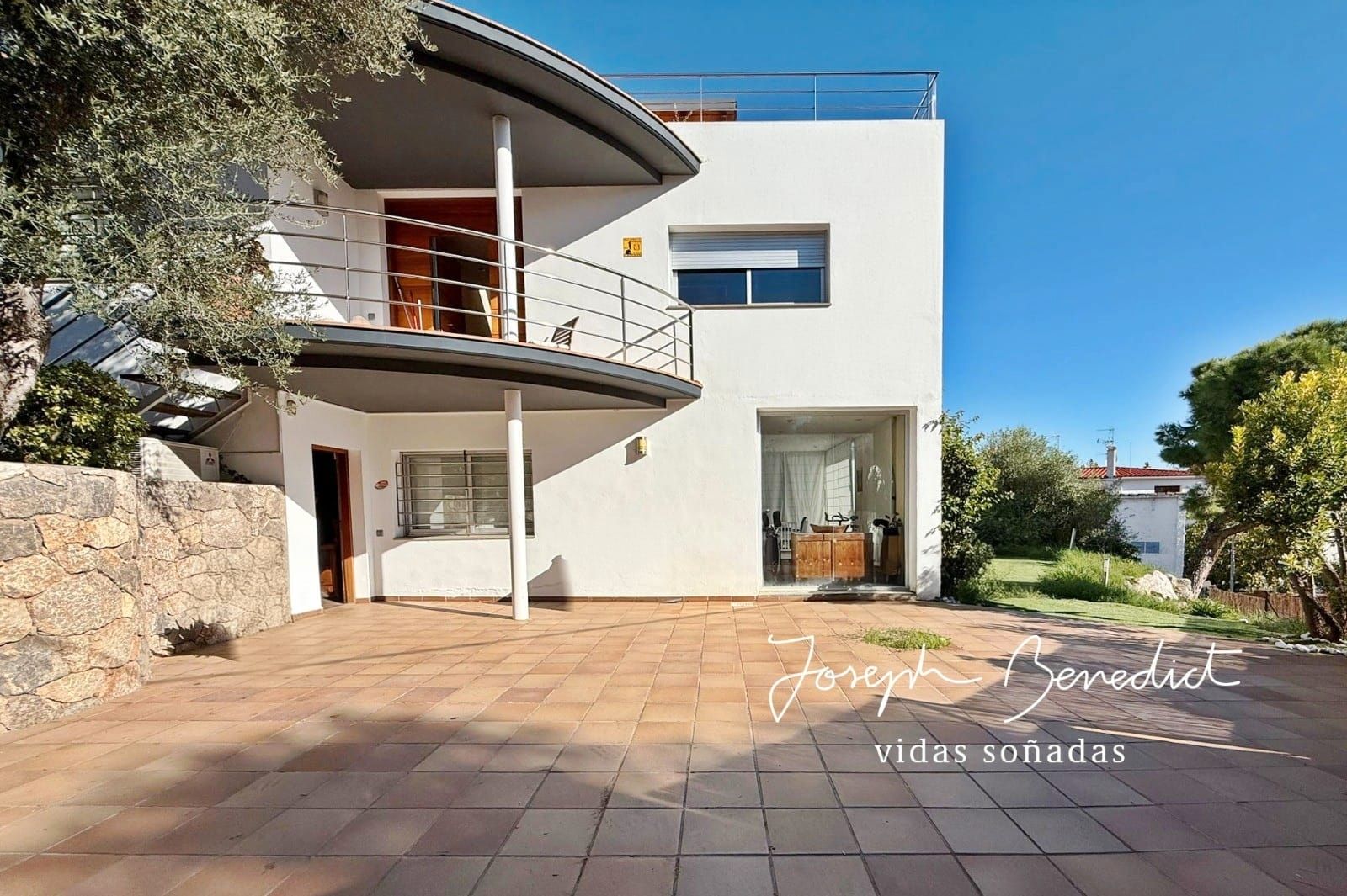 Exterior view of House or chalet for sale in Castelldefels  with Air Conditioner, Heating and Private garden