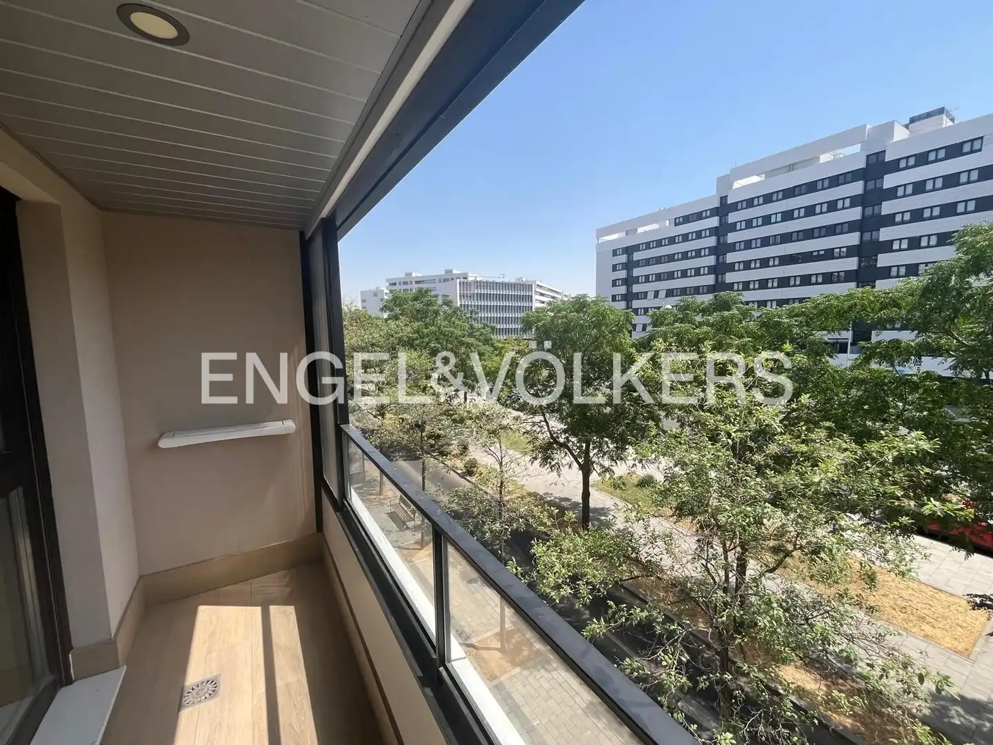 Balcony of Flat for rent in Madrid  with Heating
