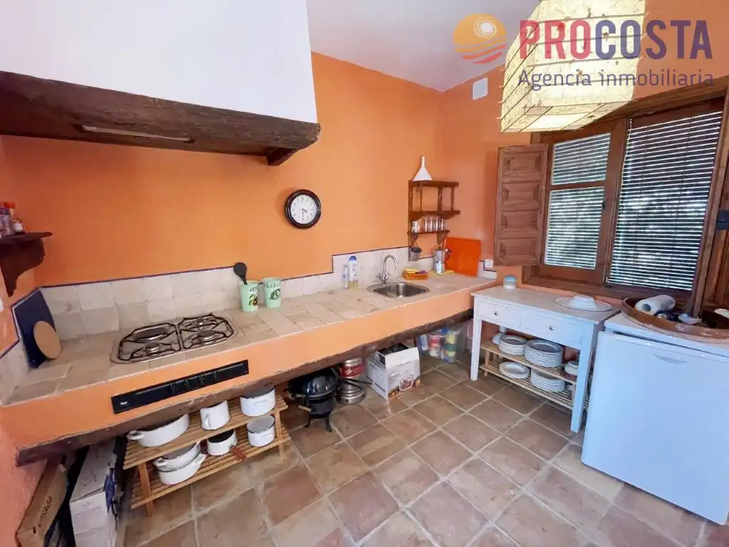 Cocina de Finca rústica en venta en Almuñécar con Jardín privado, Terraza y Piscina