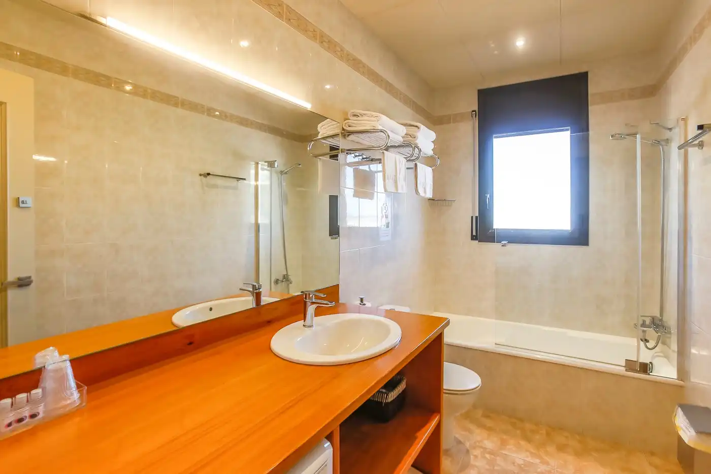 Bathroom of Country homes for sale in Les Oluges  with Heating, Private garden and Terrace