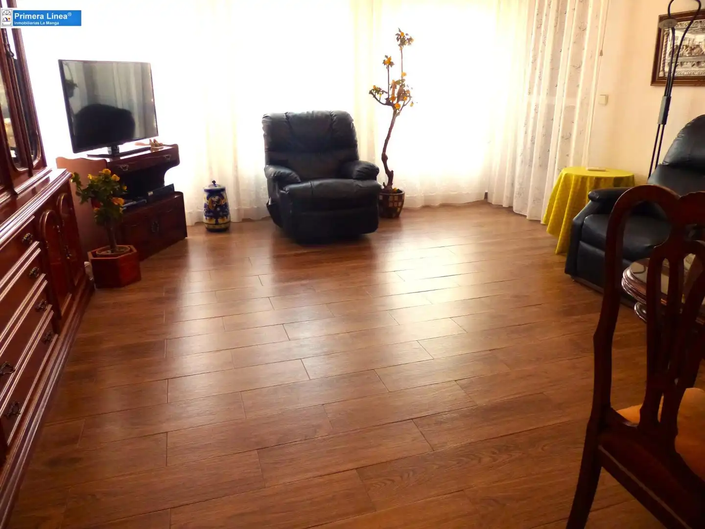 Sala d'estar de Apartament en venda en Cartagena amb Aire condicionat, Moblat i Balcó