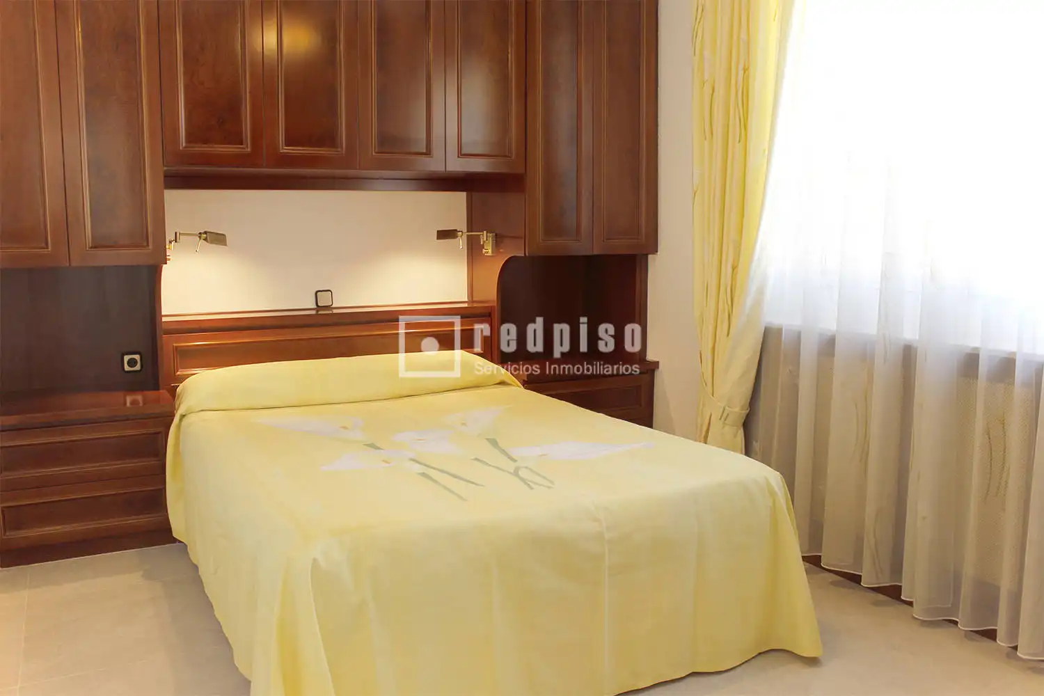Dormitori de Casa o xalet de lloguer en Madrid amb Aire condicionat, Calefacció i Jardí privat