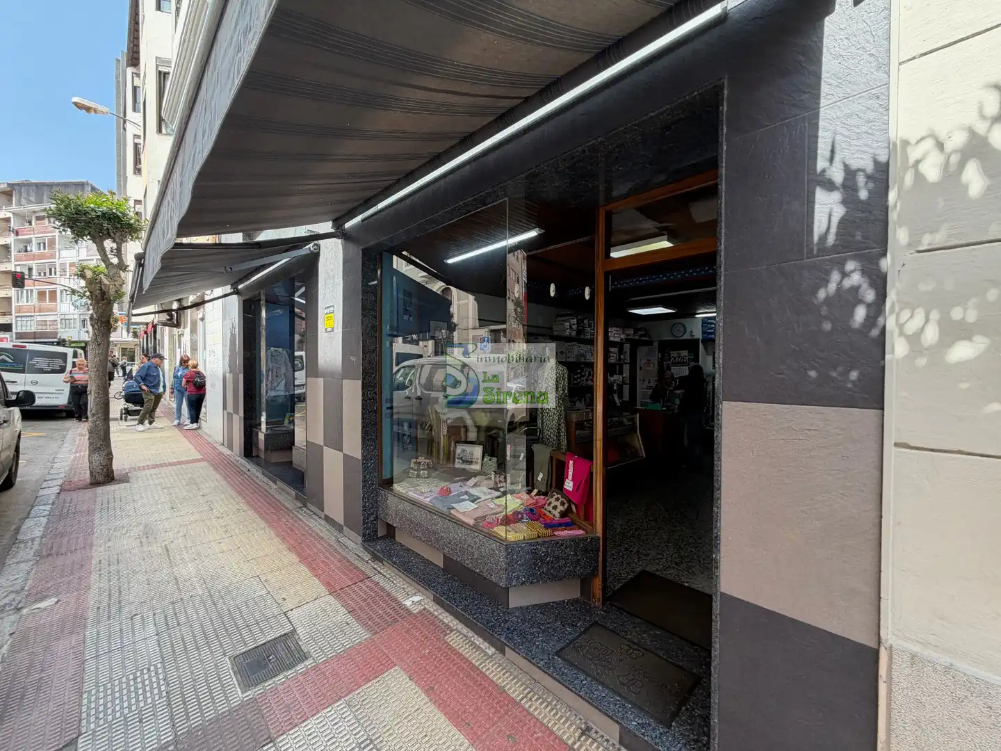 Gewerbefläche zum Verkauf in Calle Antonio Hurtado de Mendoza 8, imagen 3