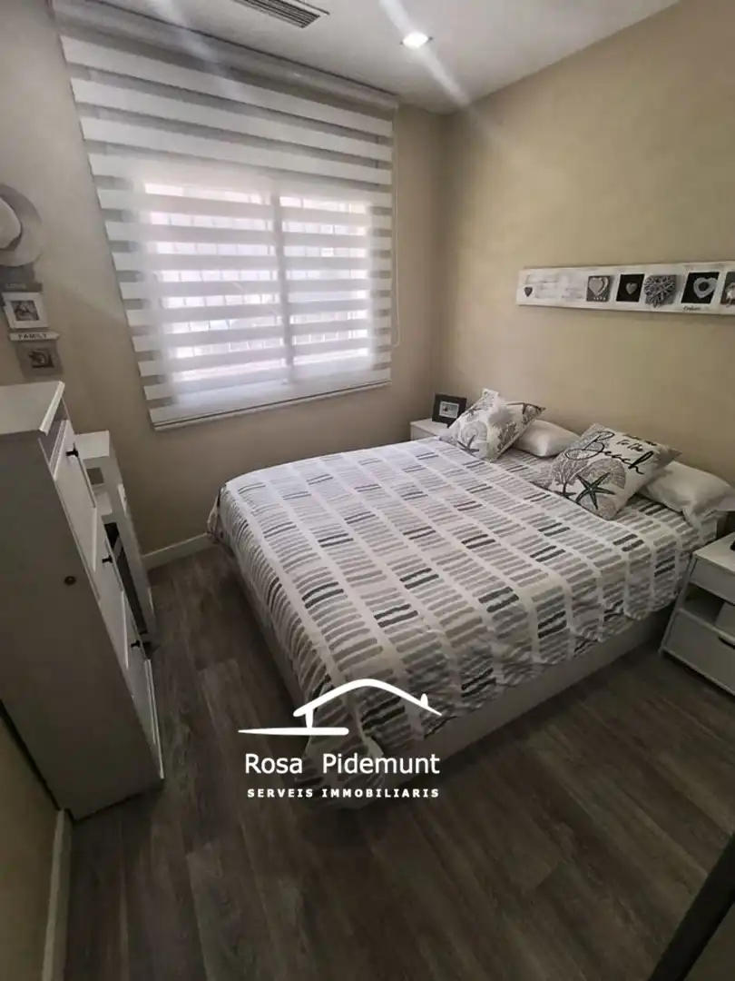 Schlafzimmer von Erdgeschoss zum Verkauf in Centre