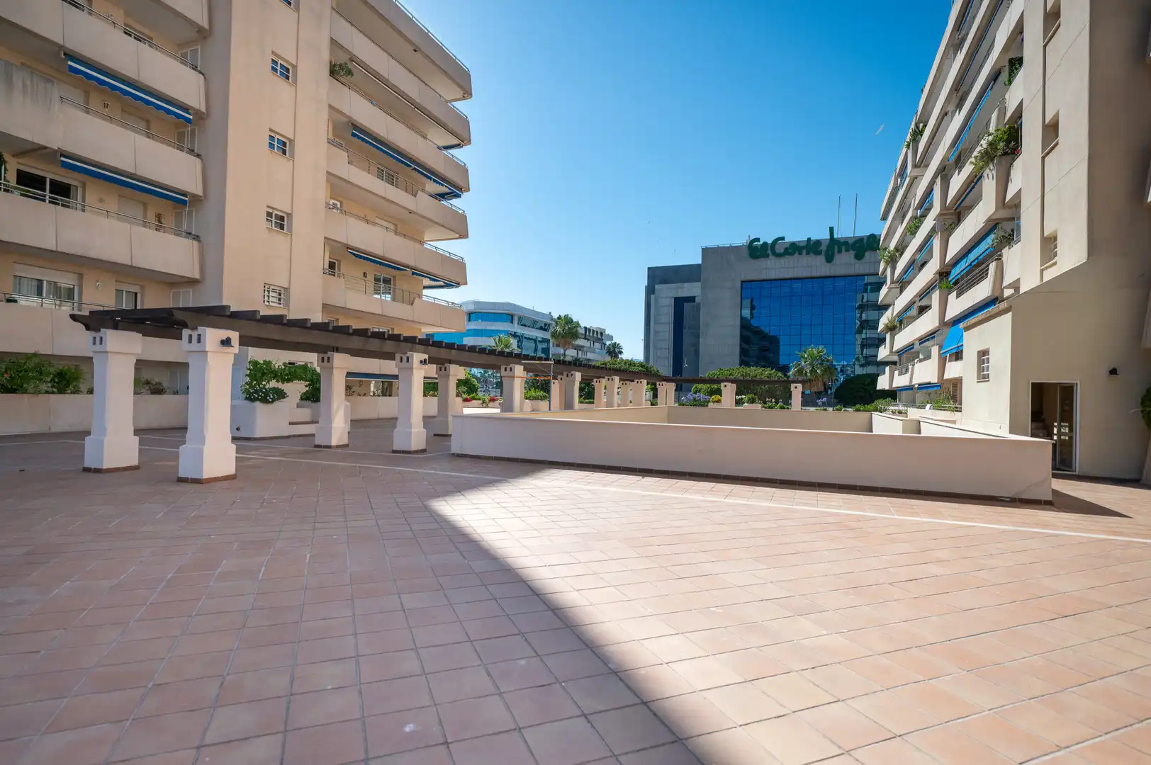 Apartament amb piscina en venda a Nueva Andalucía, imagen 27