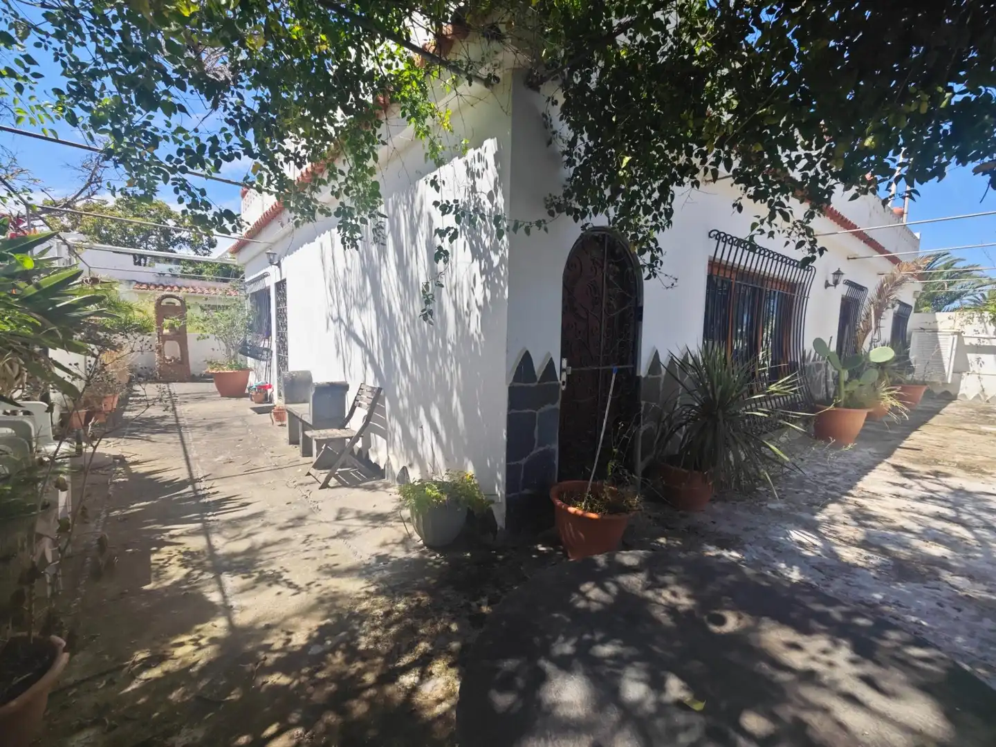 Vista exterior de Casa o xalet en venda en Santa Brígida amb Piscina comunitària
