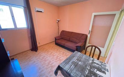 Bedroom of Flat for sale in  Madrid Capital