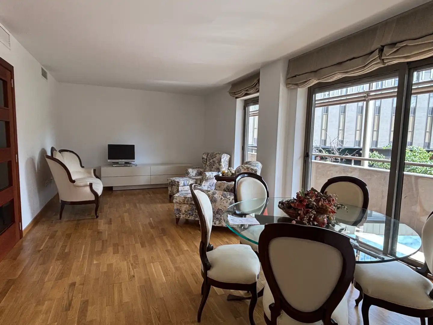 Sala d'estar de Pis en venda en Terrassa amb Aire condicionat, Parquet i Forn