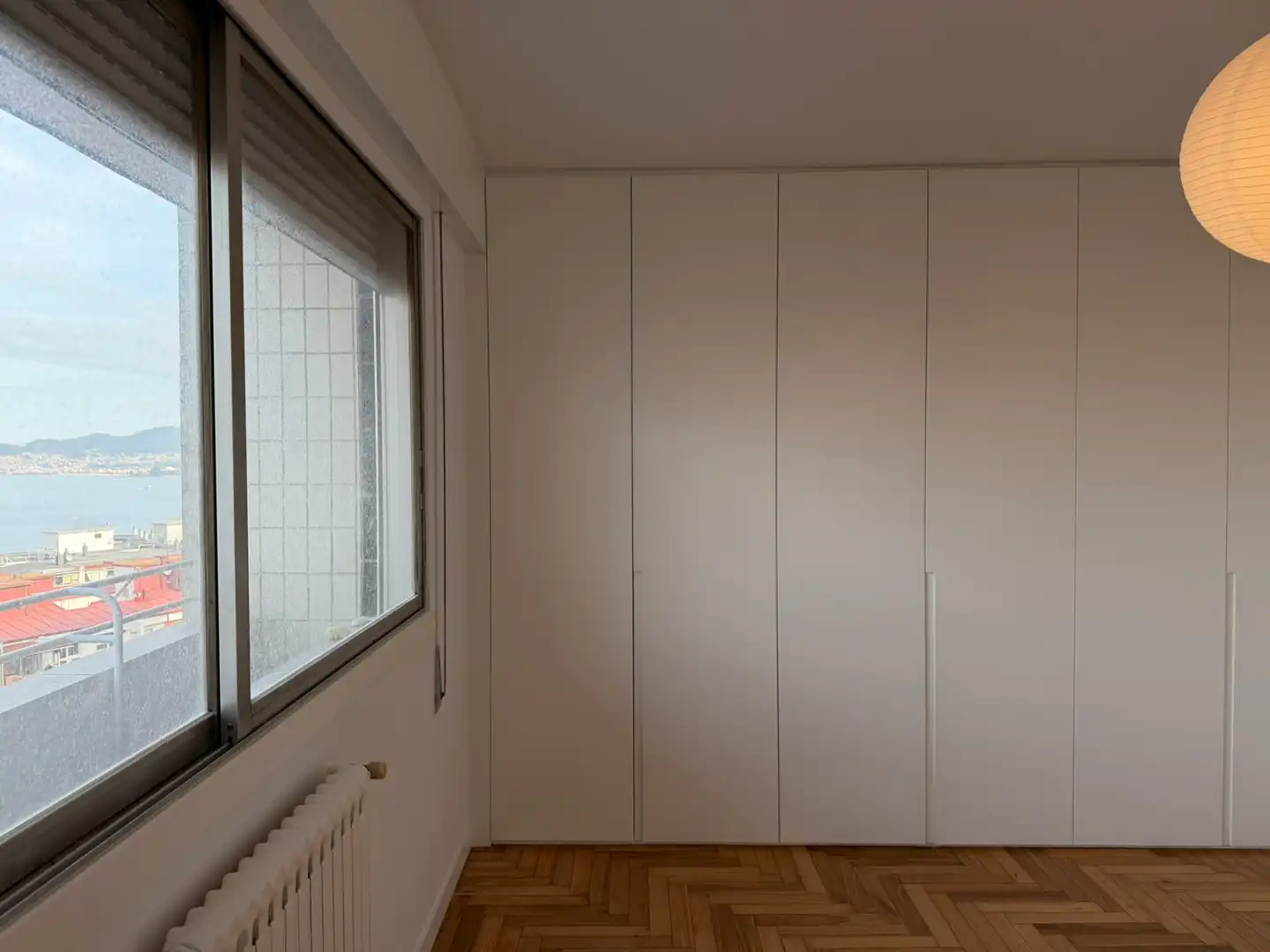 Habitación de Piso de alquiler en Vigo  con Calefacción, Parquet y Trastero