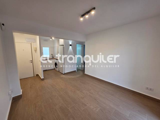 Piso en Alquiler en Calle Cartago en Canillejas