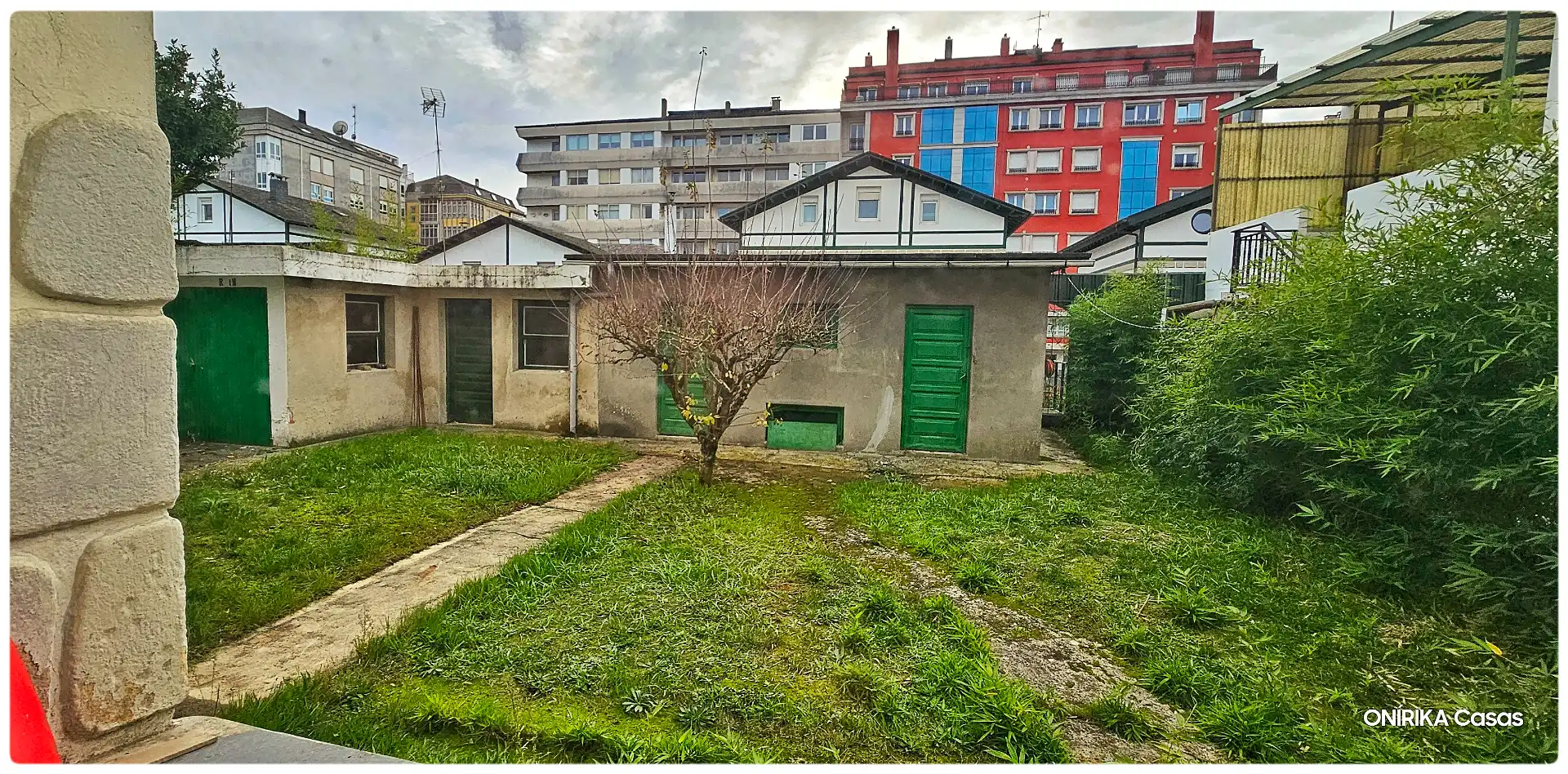 Casa o xalet en venda en Lugo amb Jardí privat, Parquet i Traster