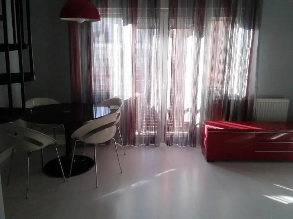 Sala de estar de Dúplex de alquiler en Madrid con Aire acondicionado, Calefacción y Terraza