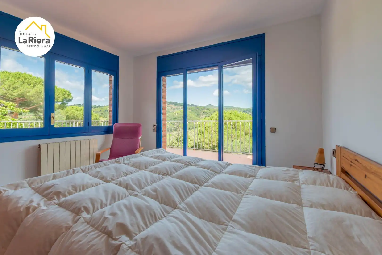 Schlafzimmer von Haus oder Chalet zum Verkauf in Arenys de Munt mit Heizung, Privatgarten und Schwimmbad
