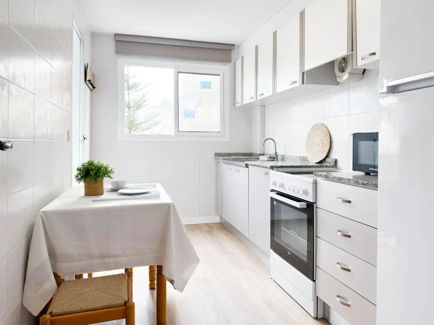 Cocina de Apartamento de alquiler en Playa de Gandia