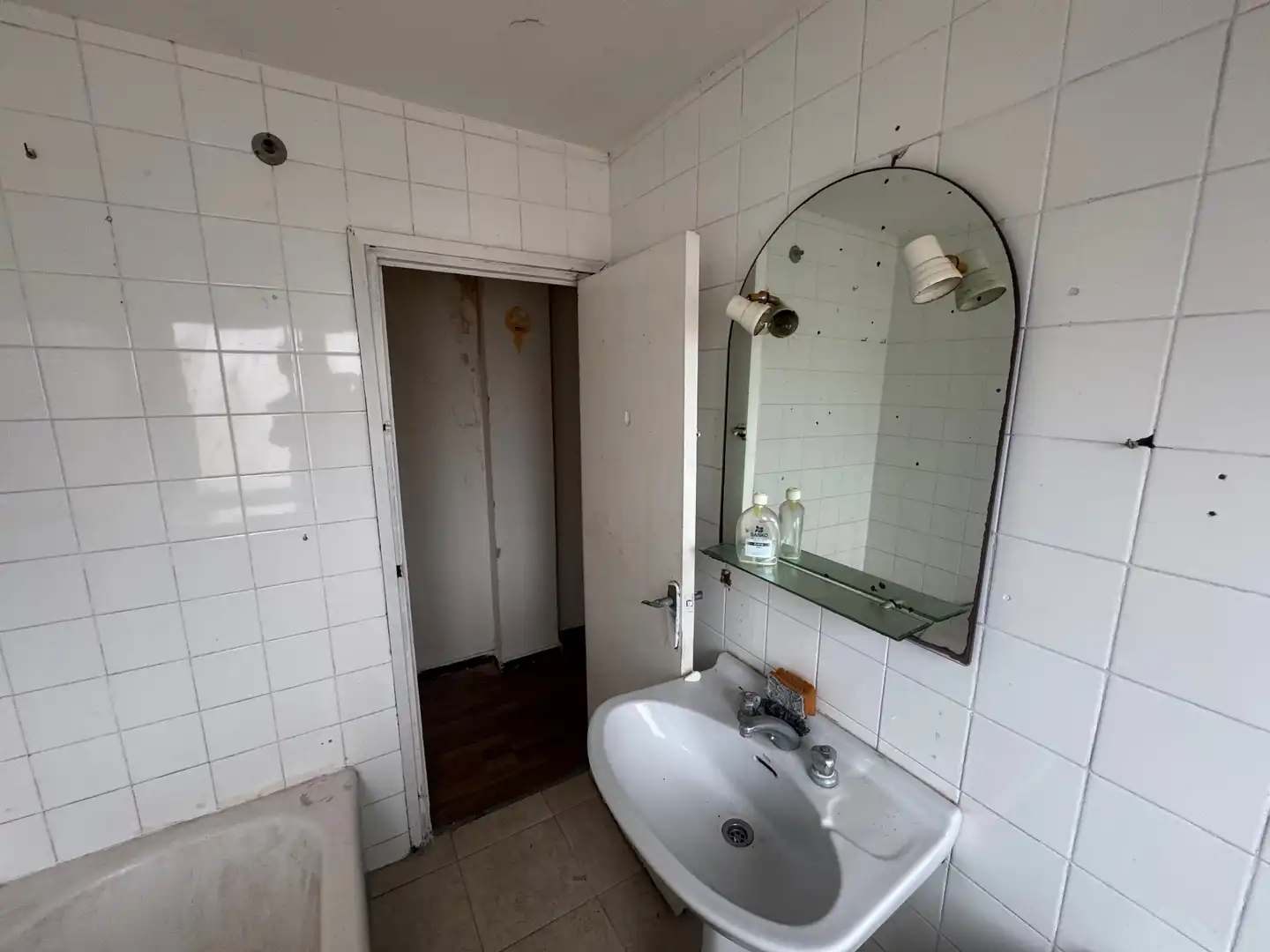 Baño de Piso en venta en Gijón  con Calefacción, Terraza y Internet