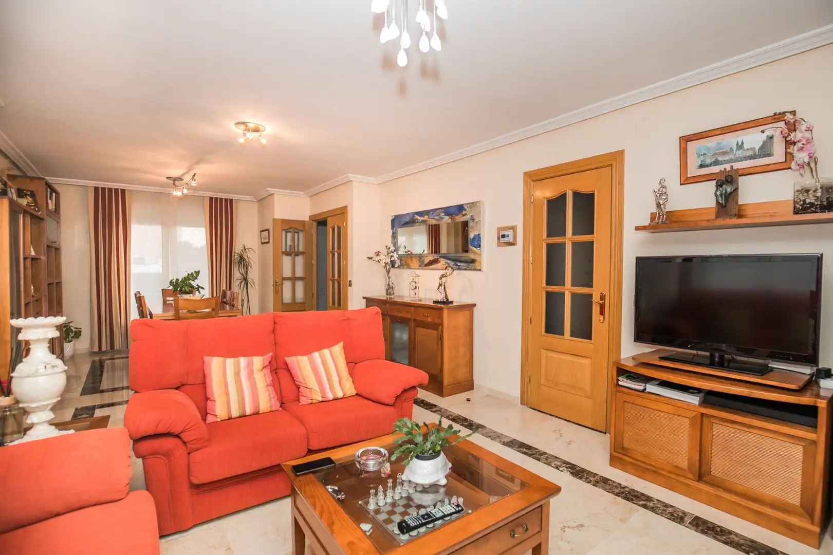 Sala d'estar de Casa o xalet en venda en Ávila amb Calefacció, Jardí privat i Terrassa
