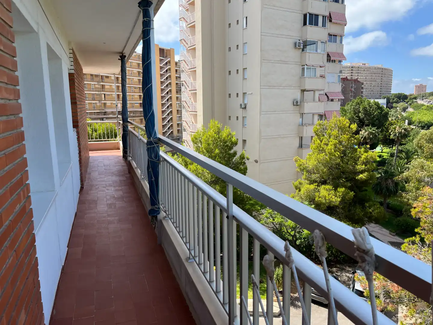 Terraza de Piso en venta en Alicante / Alacant con Terraza, Trastero y Amueblado