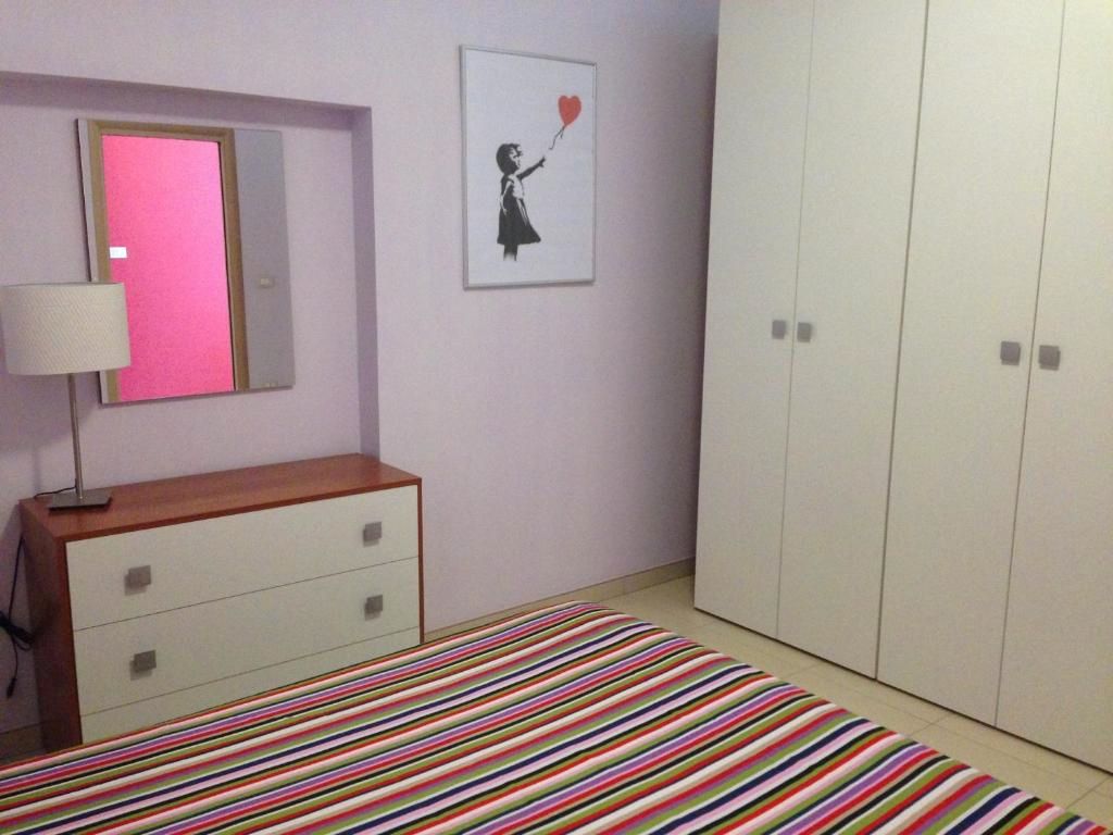 Habitación de Estudio de alquiler en La Línea de la Concepción con Amueblado y Se aceptan mascotas