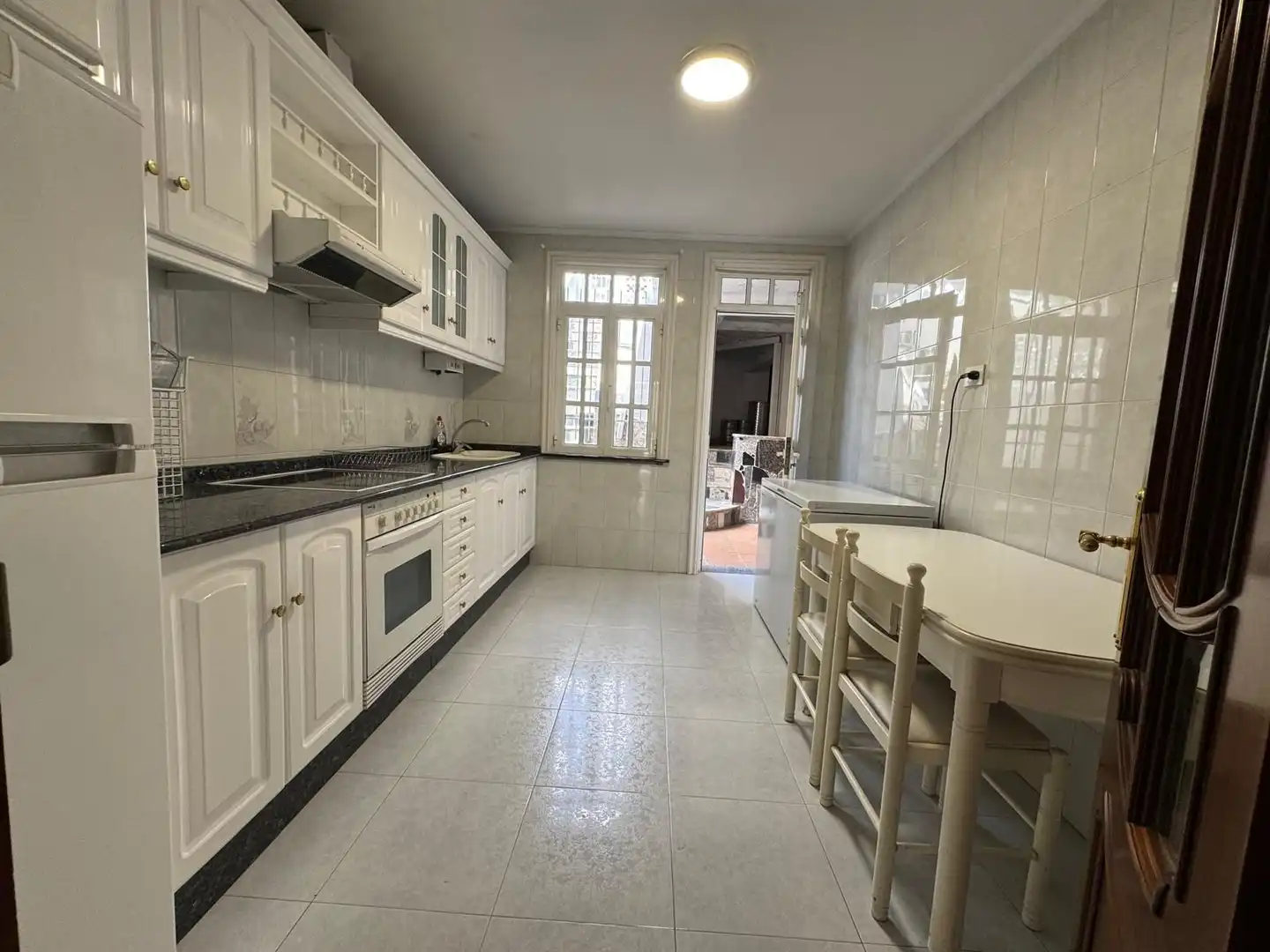 Cocina de Casa o chalet en venta en Arteixo con Calefacción y Terraza