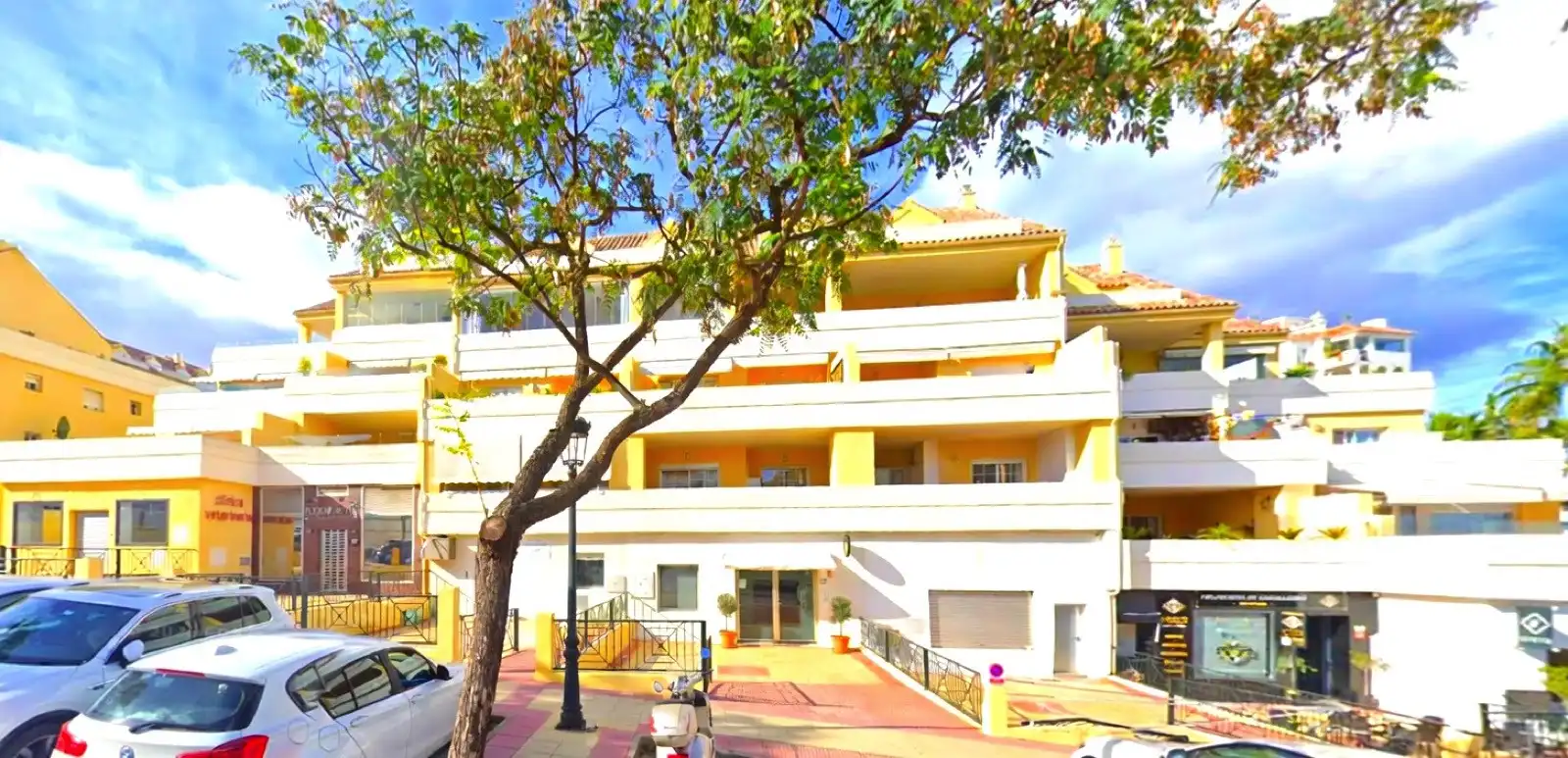 Exterior view of Ground floor for sale in Estepona  with Air Conditioner, Terrace and Swimming Pool