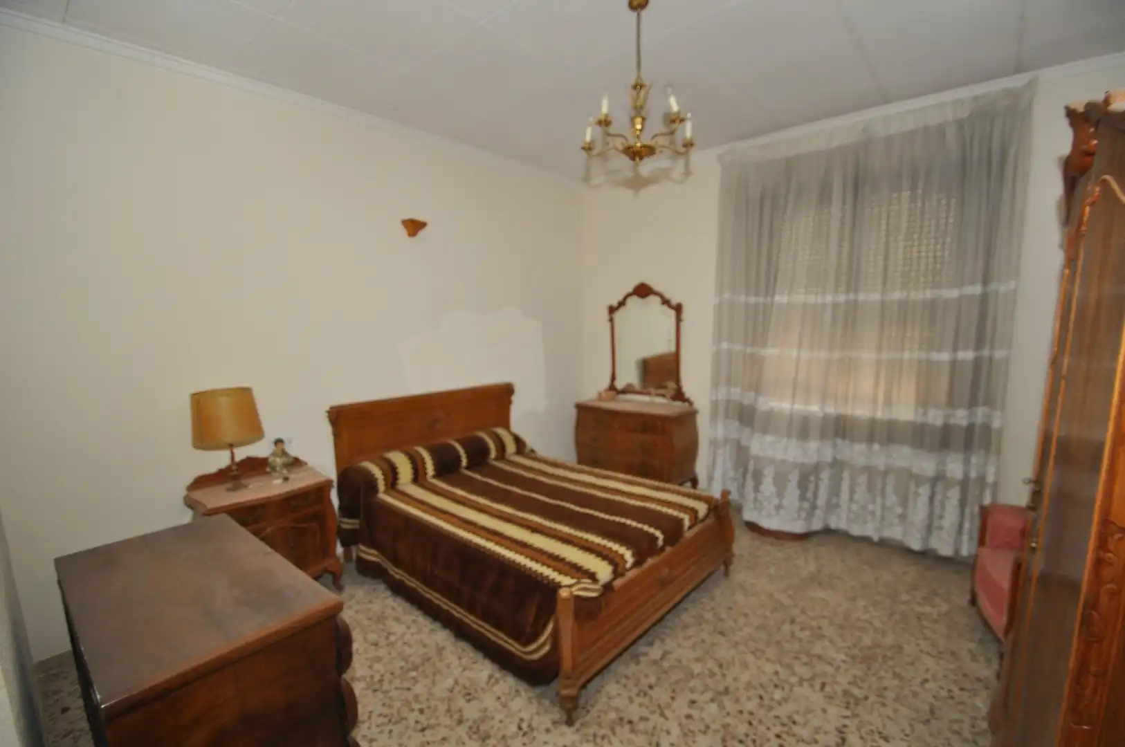Casa adosada en venda a Petrer