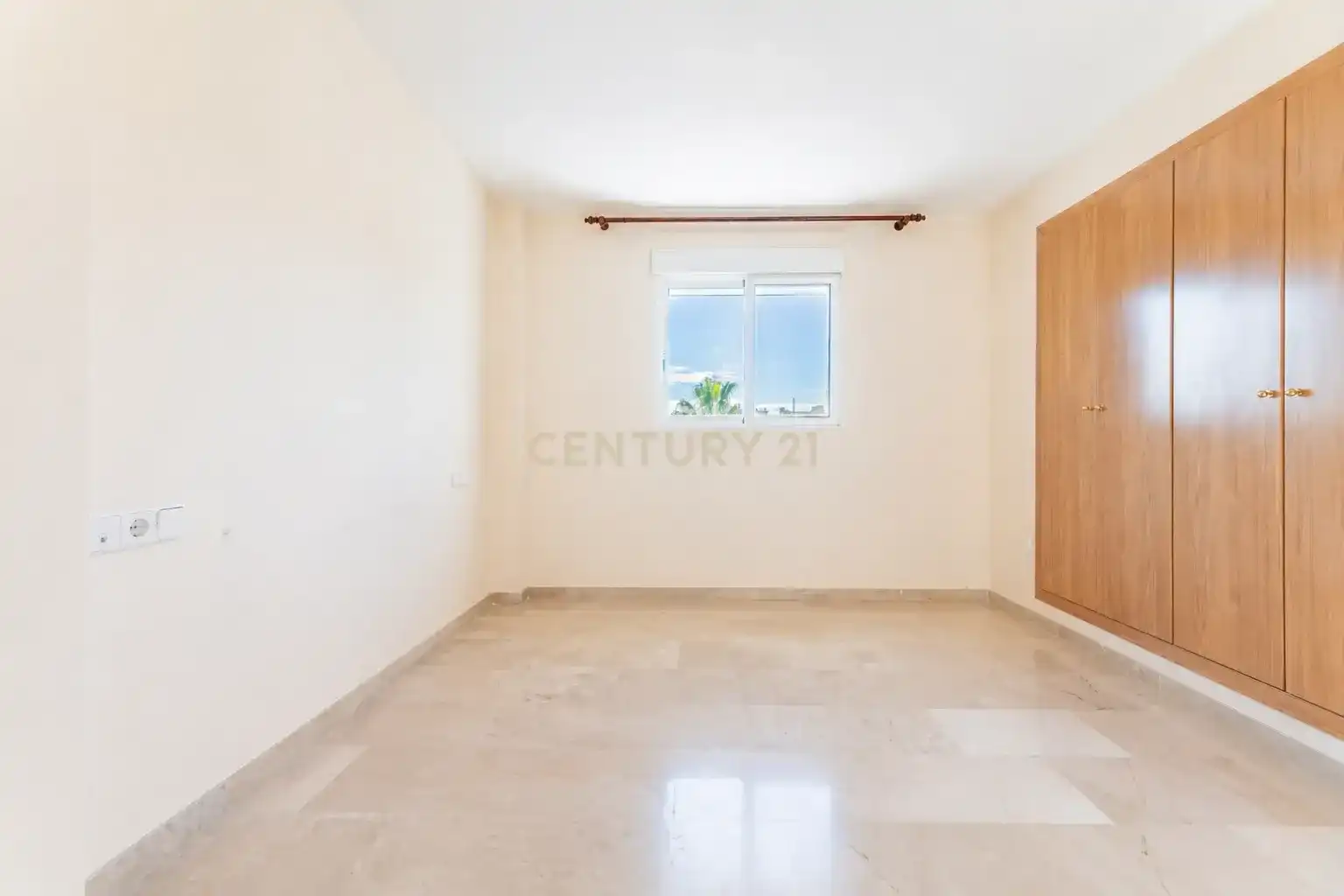 Habitación de Piso en venta en Valencia con Aire acondicionado, Trastero y Horno