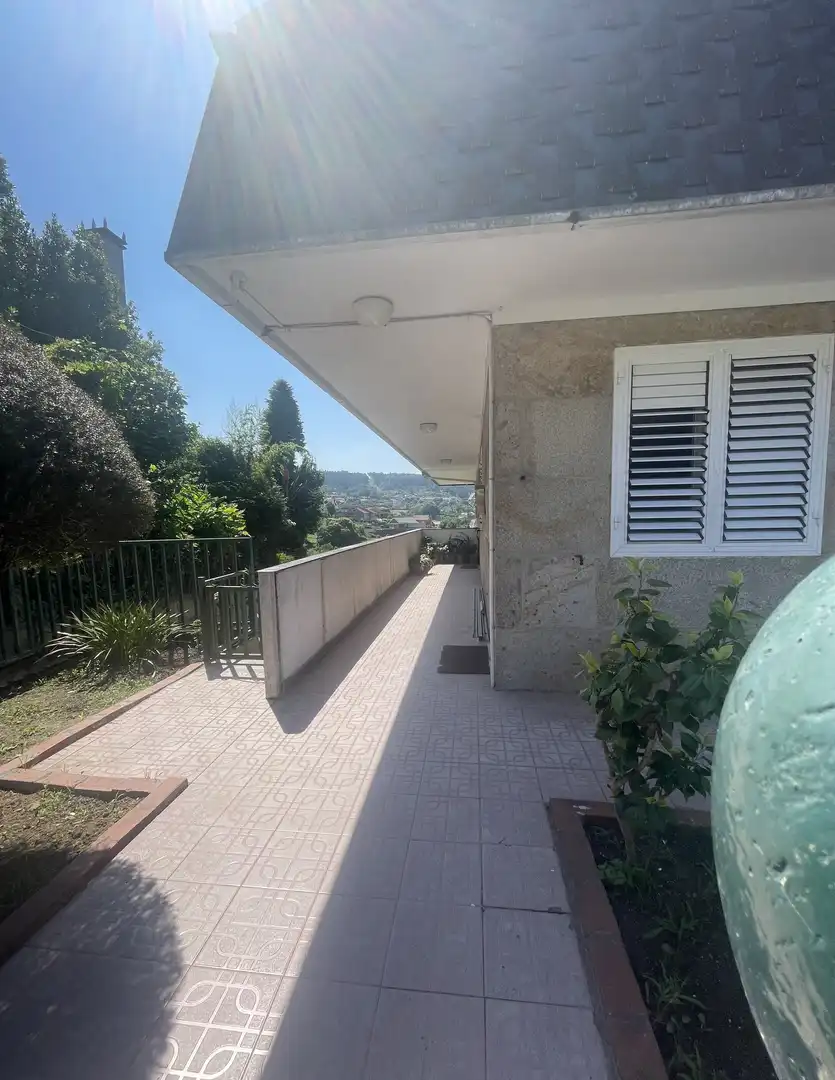 Terrasse von Wohnung zur Miete in Vigo  mit Ofen