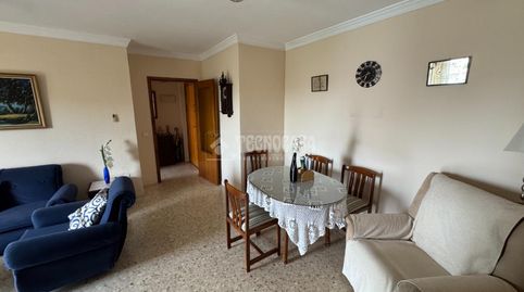 Foto 4 de Piso en venta en El Torrejón - El Cerezo, Sevilla Capital
