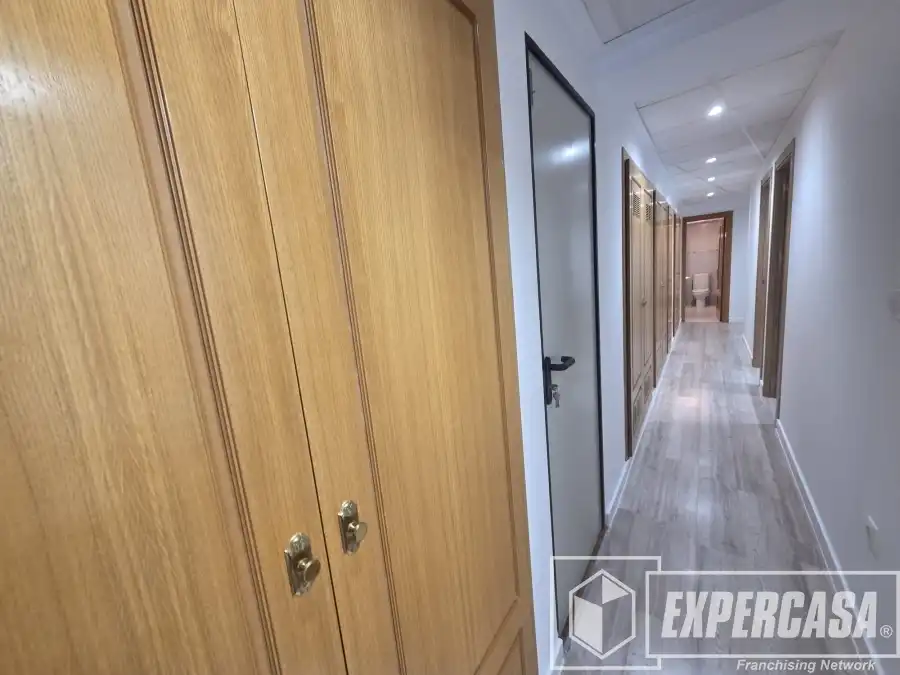 Flat for rent in Alzira  with Furnished