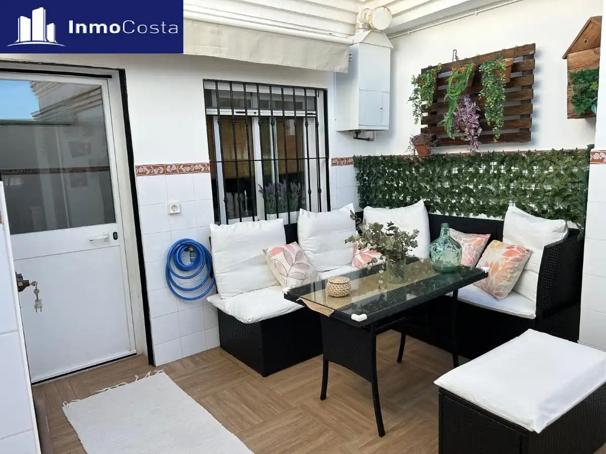Terraza de Piso en venta en La Línea de la Concepción