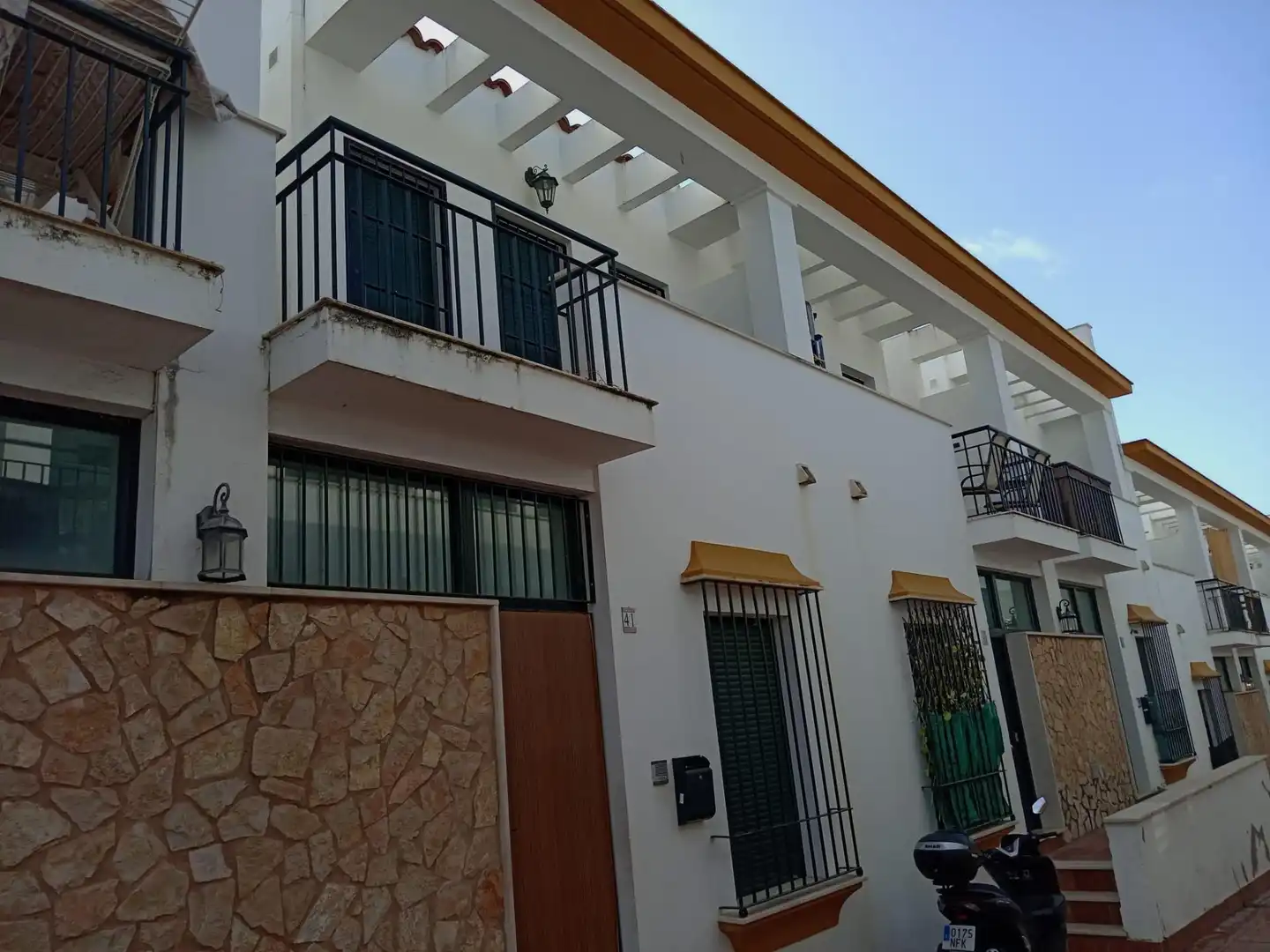 Vista exterior de Casa adosada en venta en Isla Cristina con Jardín privado