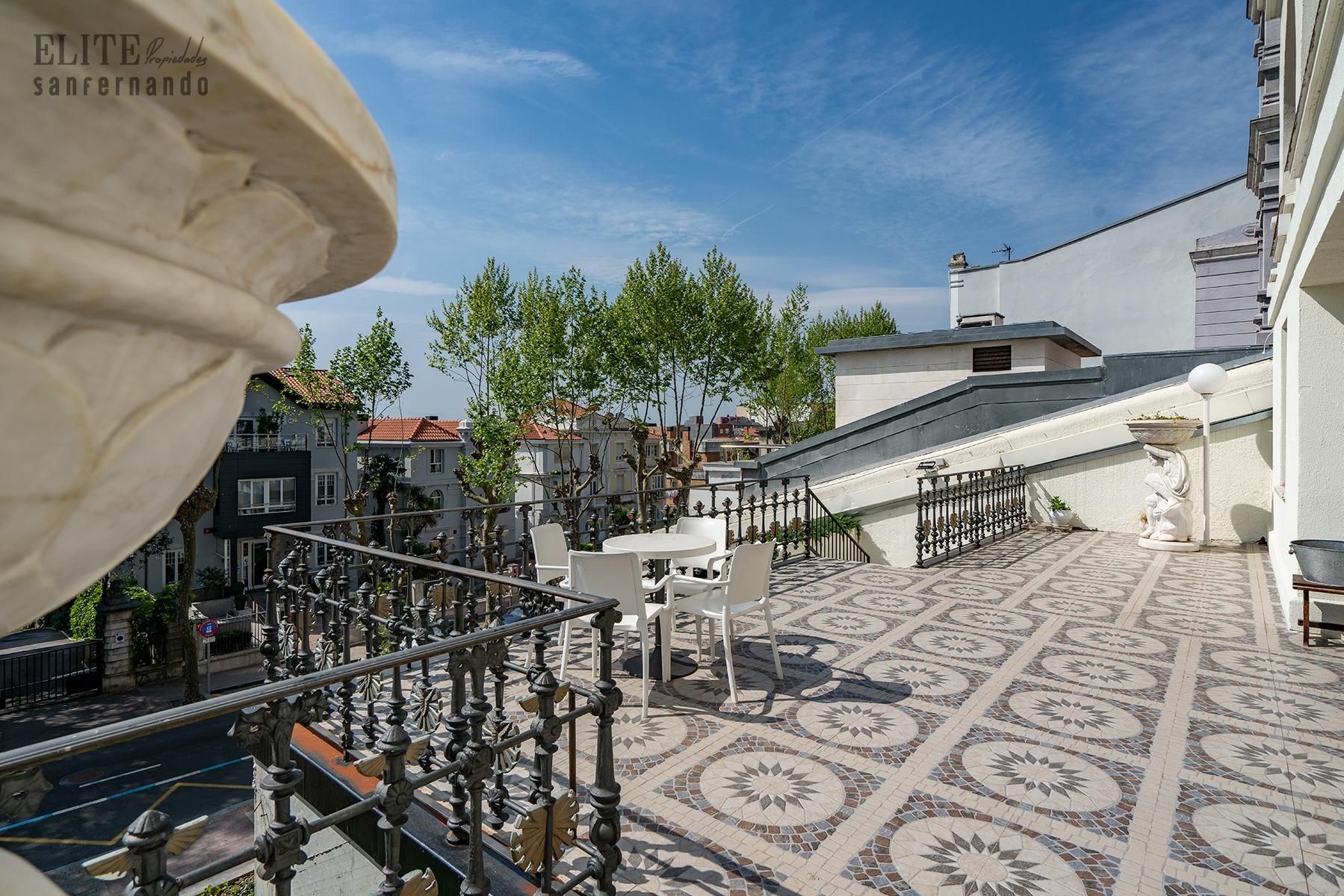 Terrassa de Apartament en venda en Santander