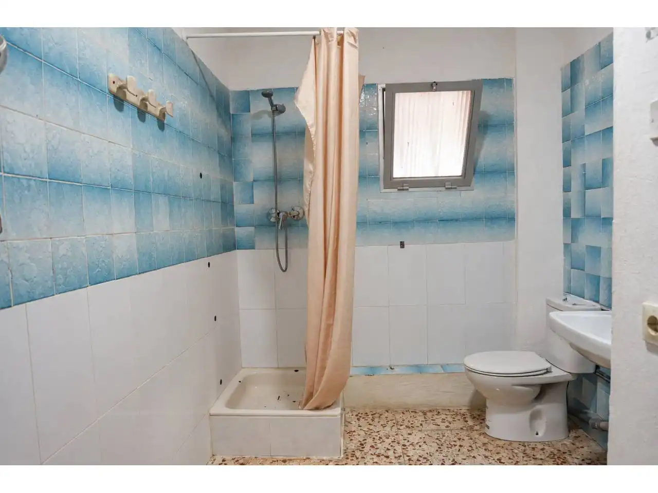 Detached house with garden for sale in Calle Pinos, imagen 16