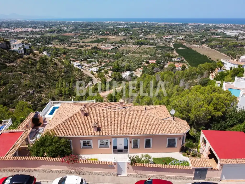 Houses for sale in Calle Hebe, La Pedrera - Vessanes