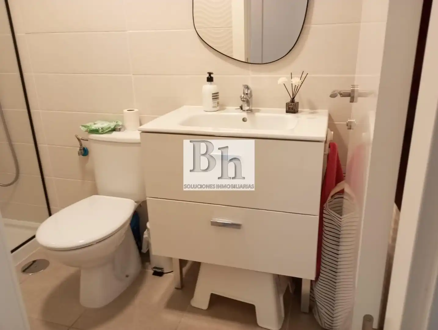 Bathroom of Flat for sale in Málaga  with Air Conditioner, Private garden and Terrace