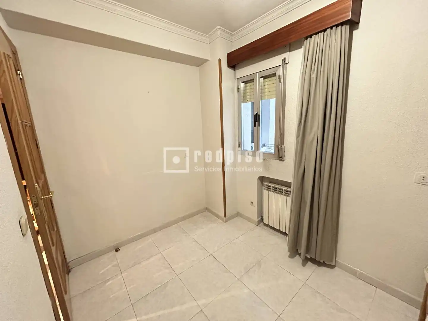 Habitación de Piso en venta en Madrid con Calefacción, Terraza y Amueblado